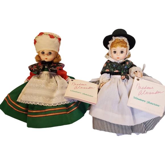 Madame Alexander Minitature Showcase Great Britain & Denmark Dolls with tags - Picture 1 of 16
